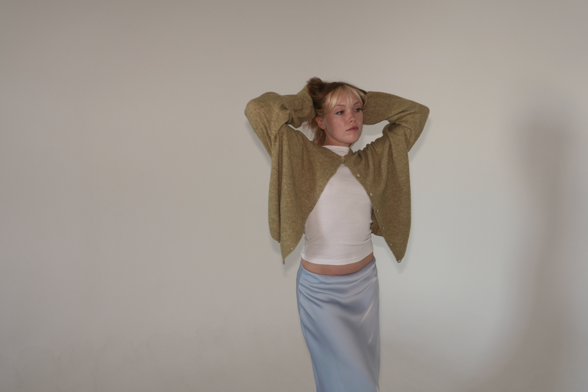 Judie Button up Cardigan in Olive Green