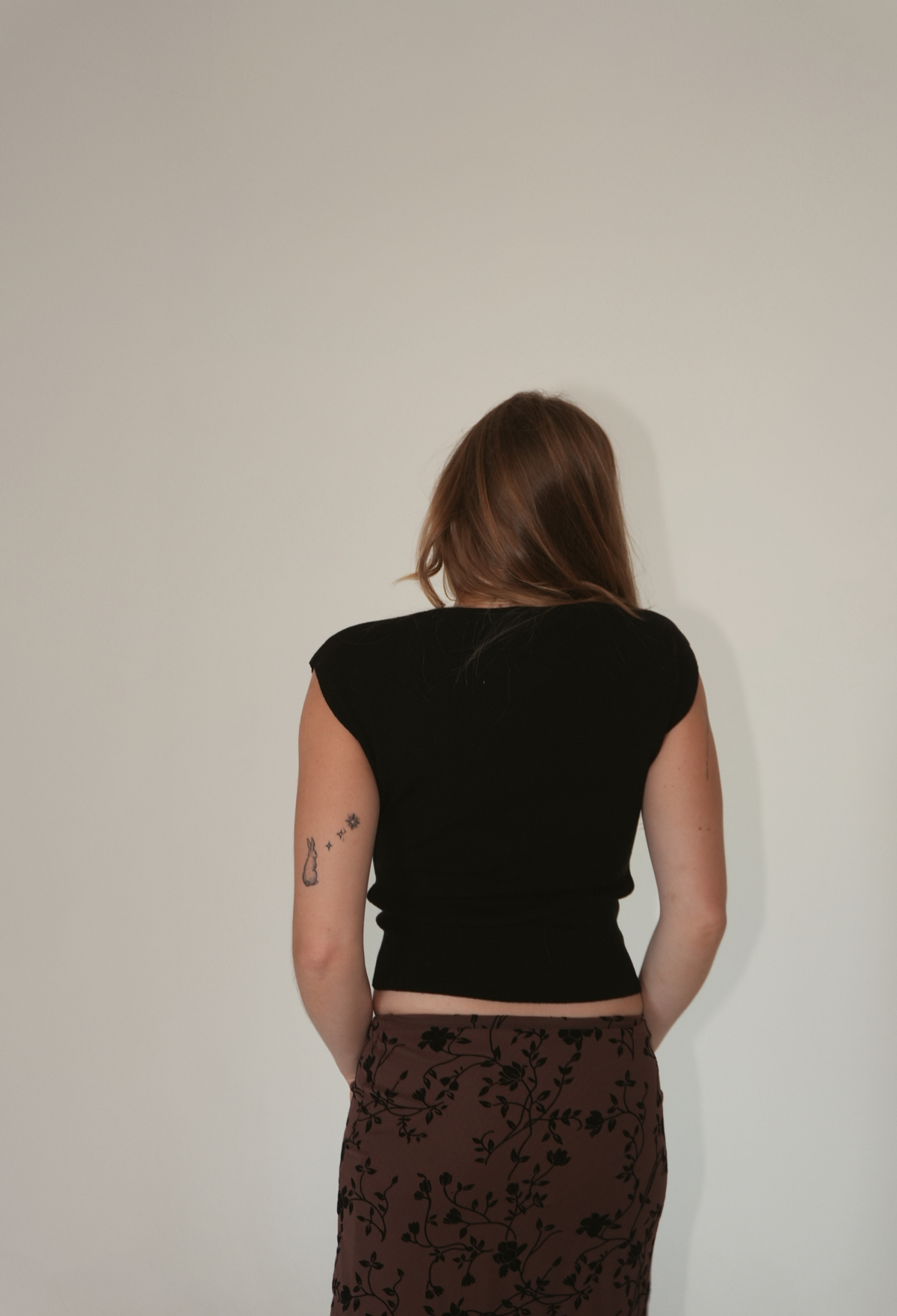 Lori Top Sleeveless Boatneck in Black